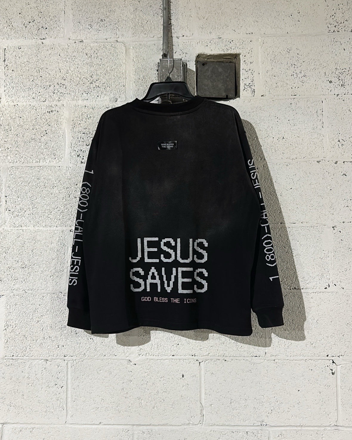 JESUS SAVES LONGSLEEVE