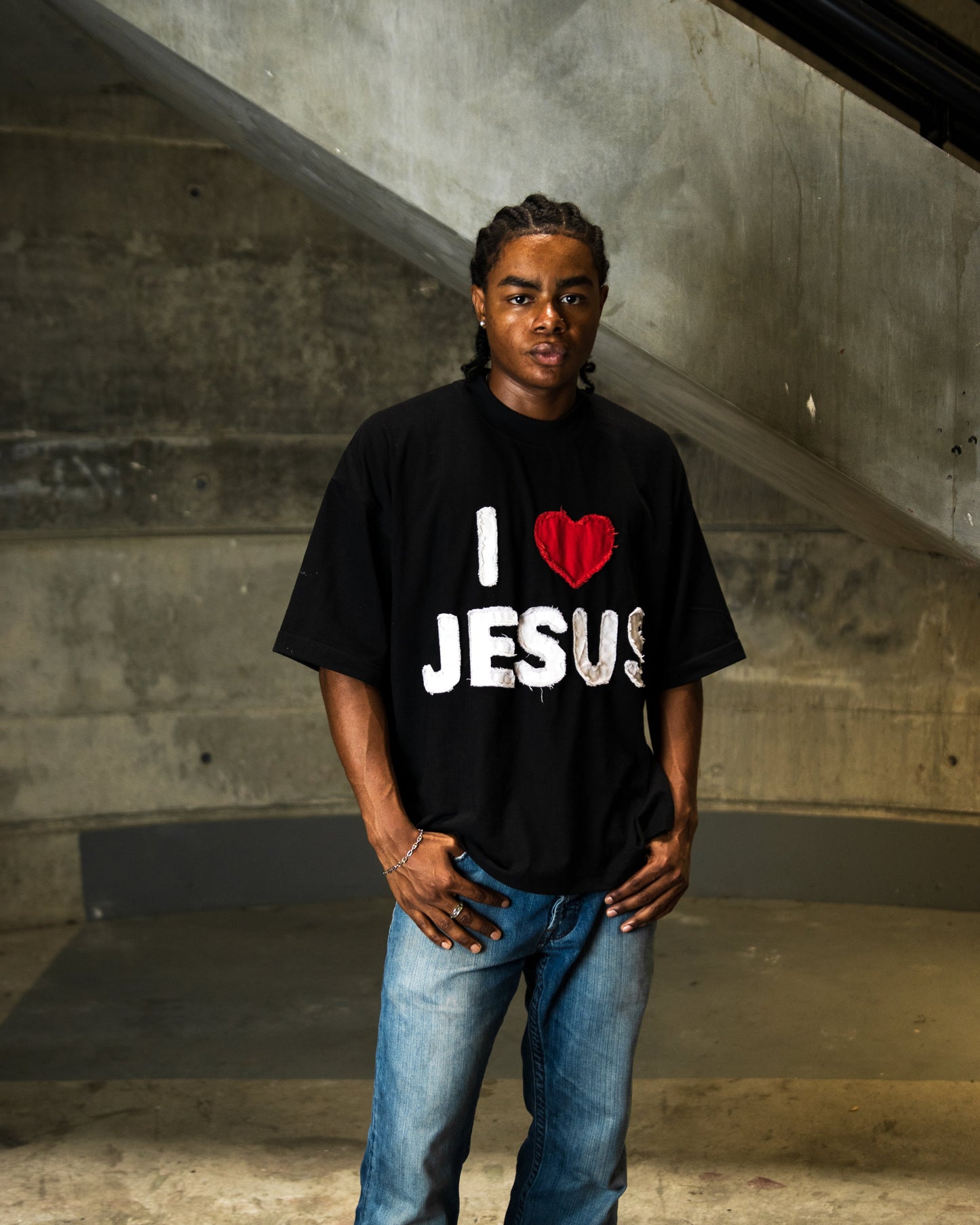 "I <3 JESUS, JESUS <3 U" TEE - BLACK
